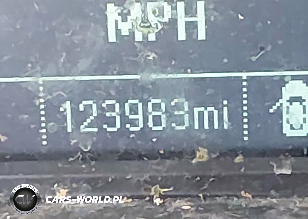2018 Chevrolet Silverado 1500 Wt VIN:3GCUKNEC5JG618102 - 16