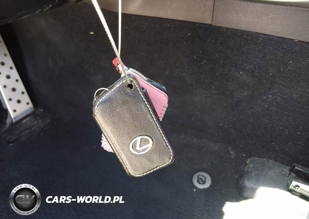 2015 Lexus Is 250 VIN:JTHBF1D21F5077320 - 11