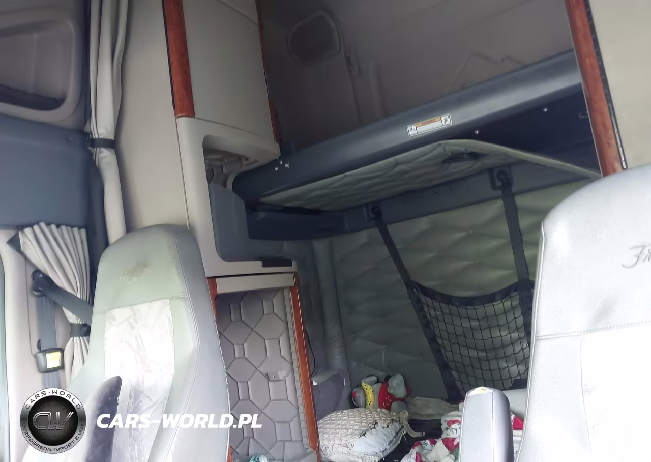 2015 Freightliner Cascadia 125 VIN:3AKJGLBG1FSGB2433 - 6