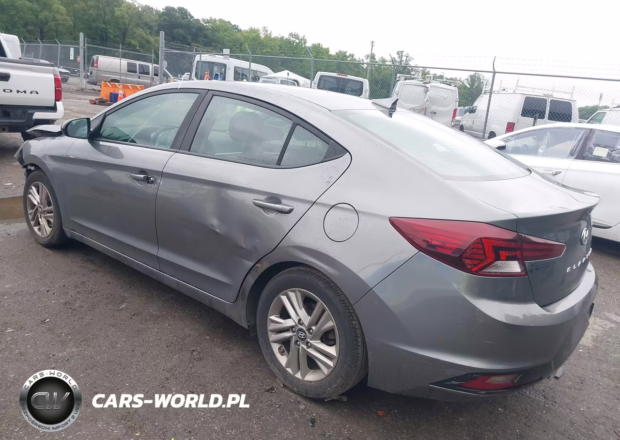 2019 Hyundai Elantra Sel VIN:5NPD84LF9KH421822 - 3