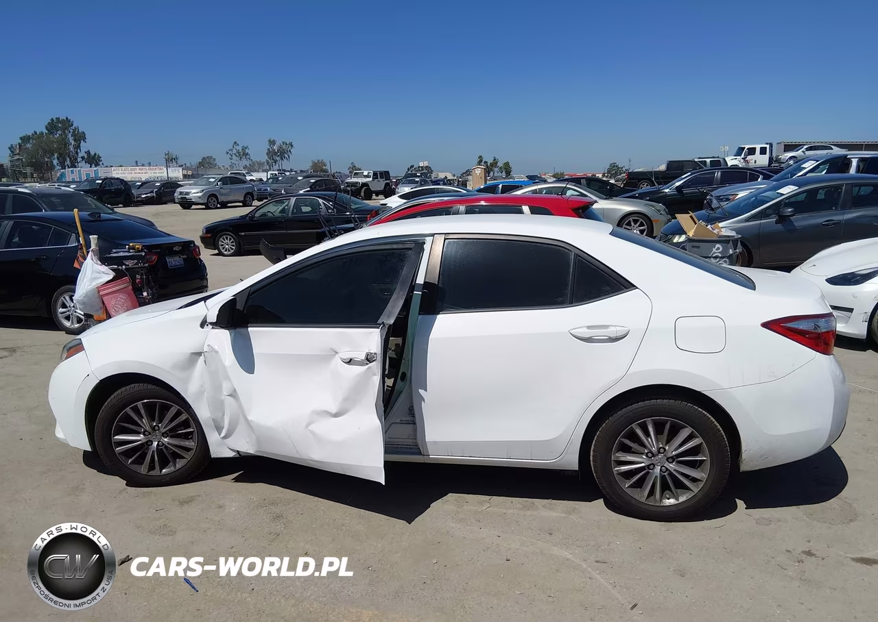 2015 Toyota Corolla Le Plus VIN:5YFBURHE1FP321447 - 14