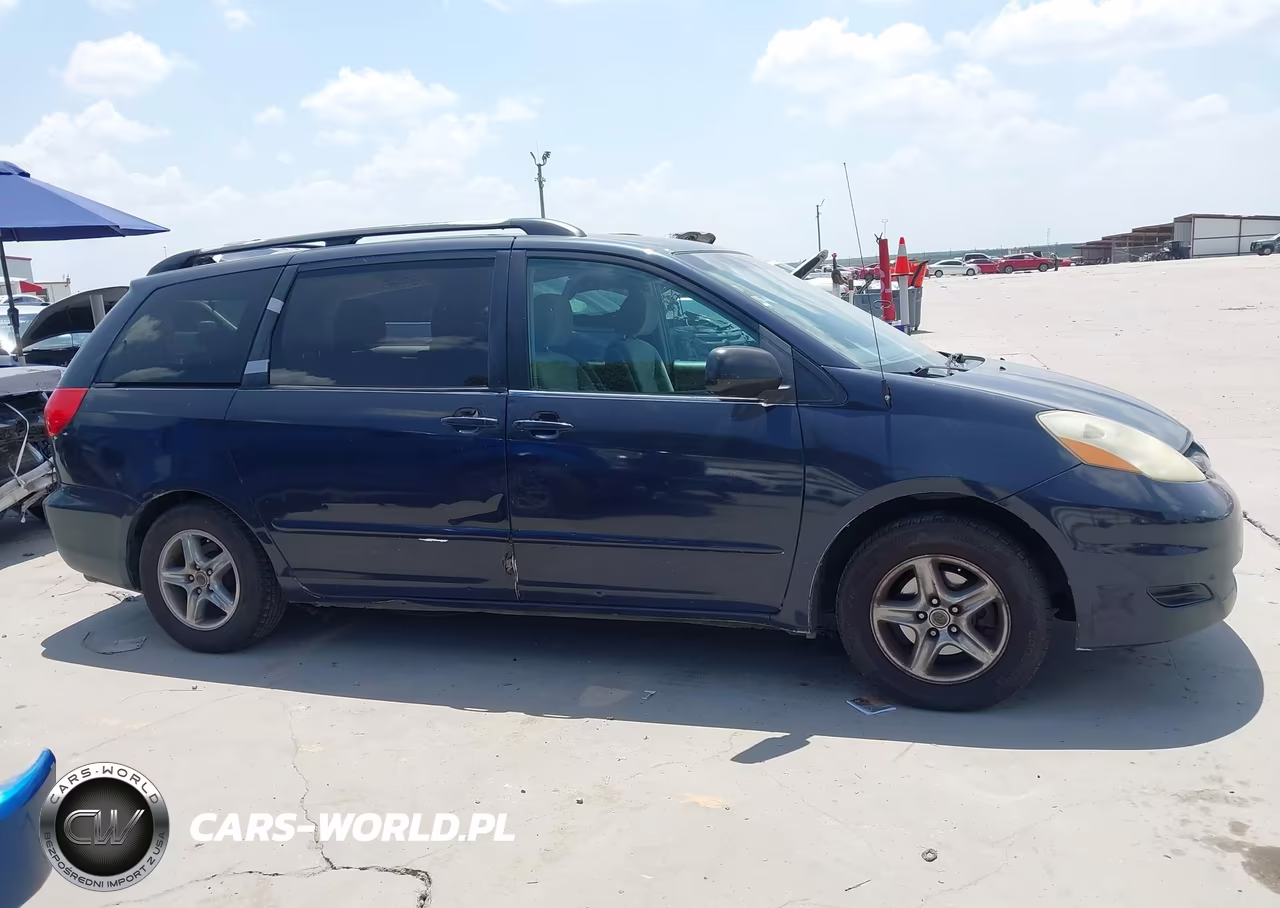 2010 Toyota Sienna Le VIN:5TDKK4CC6AS340302 - 13