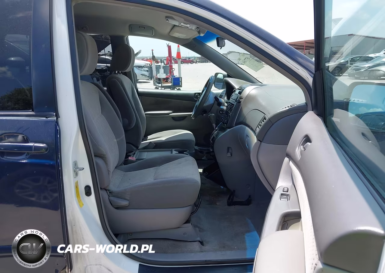 2010 Toyota Sienna Le VIN:5TDKK4CC6AS340302 - 5