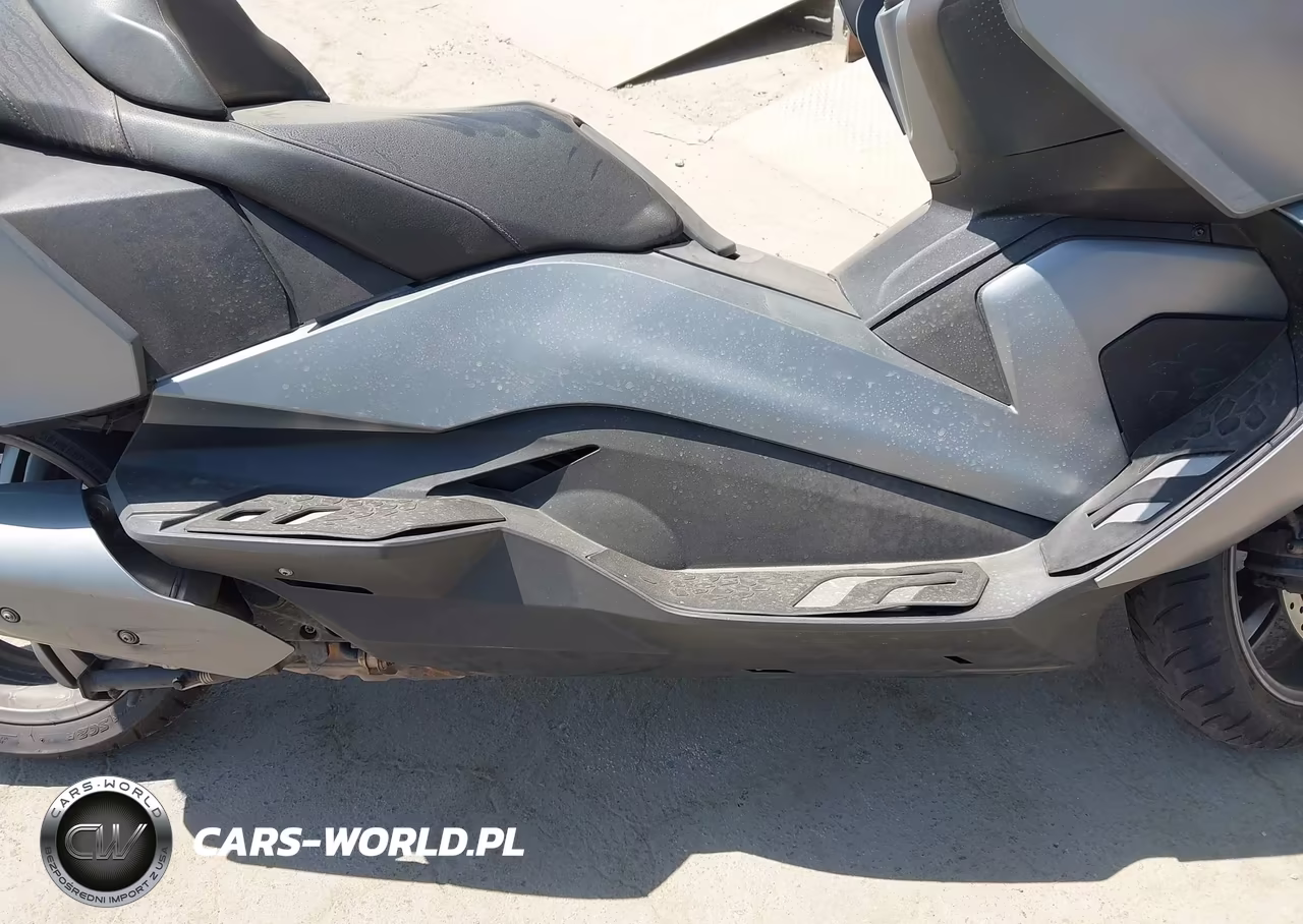 2014 BMW C650 Gt VIN:WB1013401EZT97114 - 8