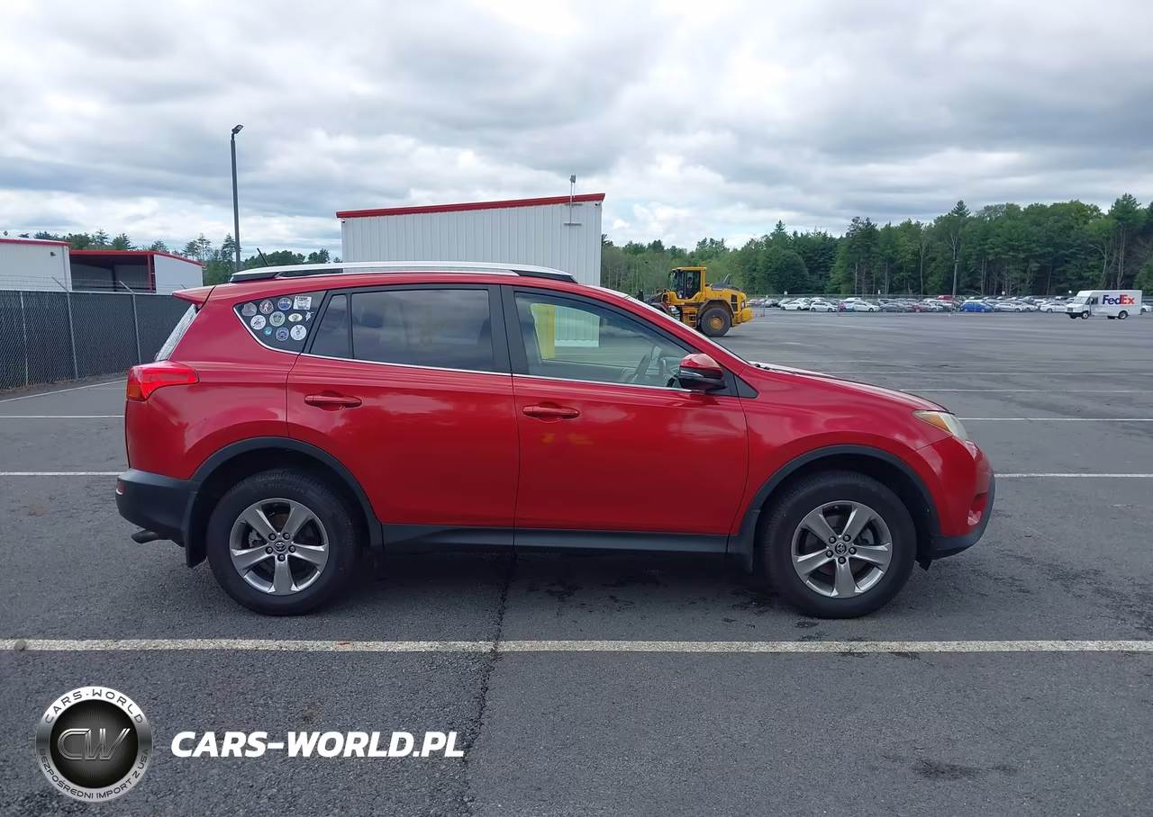 2015 Toyota Rav4 Xle VIN:JTMRFREV8FD144931 - 13
