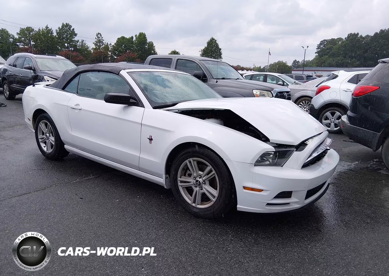2014 Ford Mustang V6