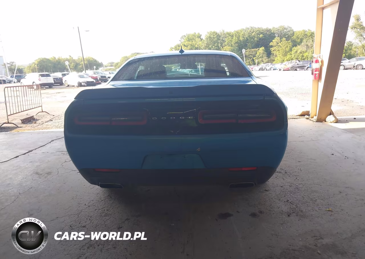 2015 Dodge Challenger Sxt Plus VIN:2C3CDZBGXFH905001 - 16