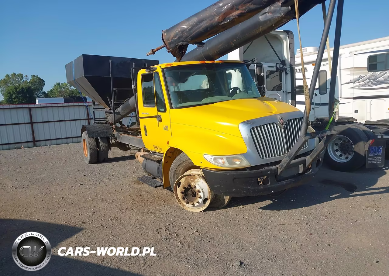 2005 International 4000 4300