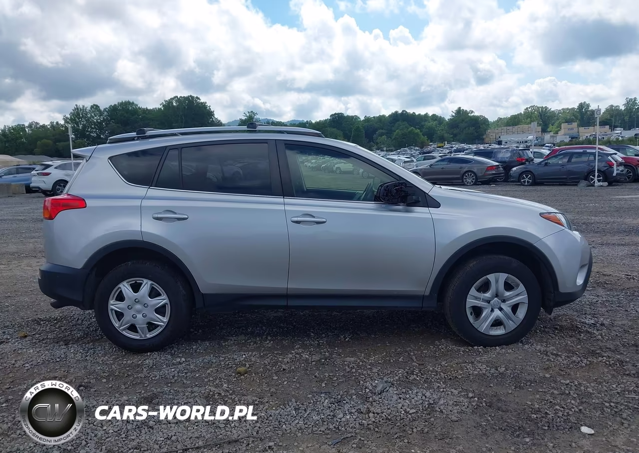 2015 Toyota Rav4 Le VIN:JTMZFREV9FJ059534 - 13