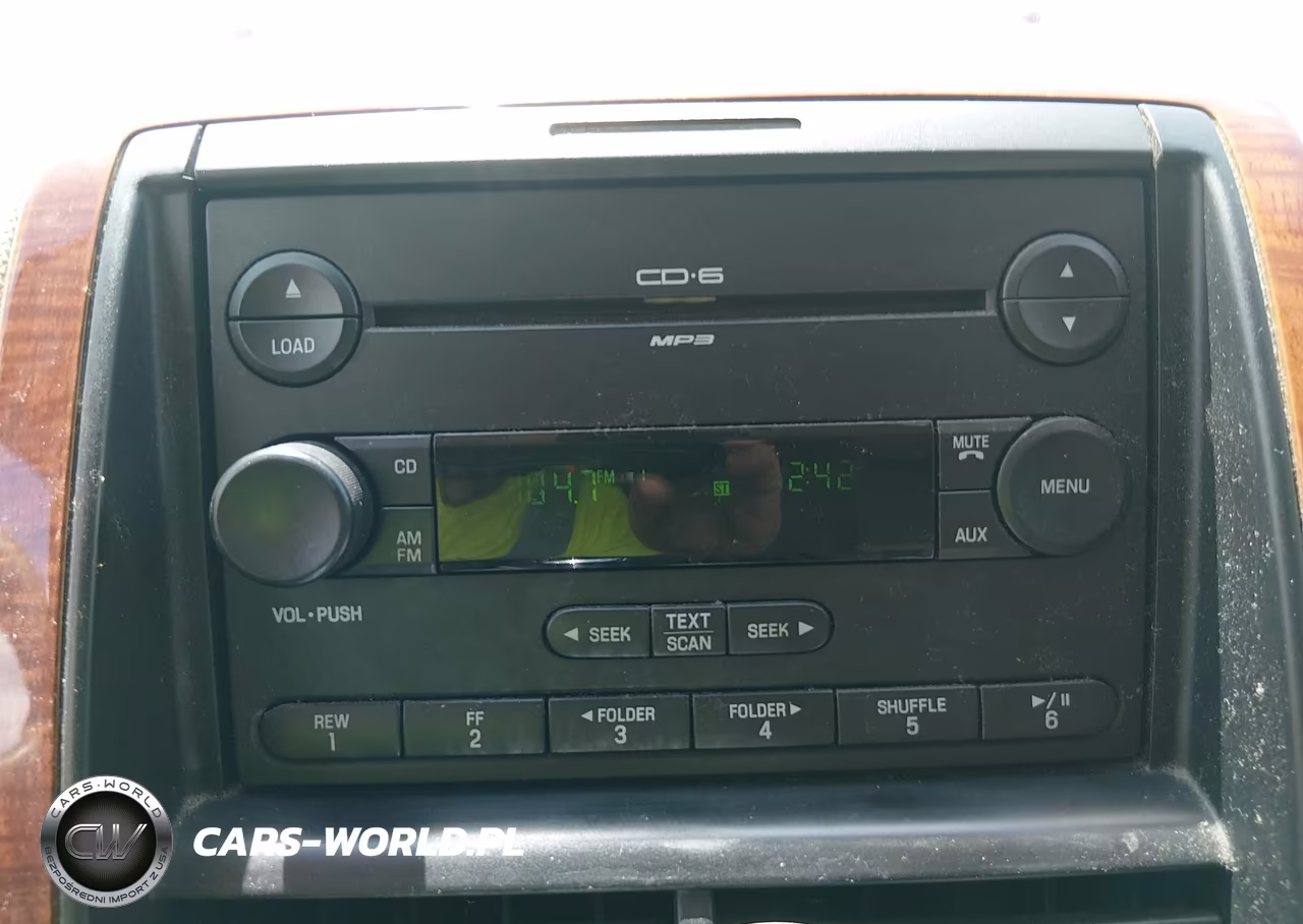 2007 Ford Explorer Eddie Bauer VIN:1FMEU64E87UA89317 - 12