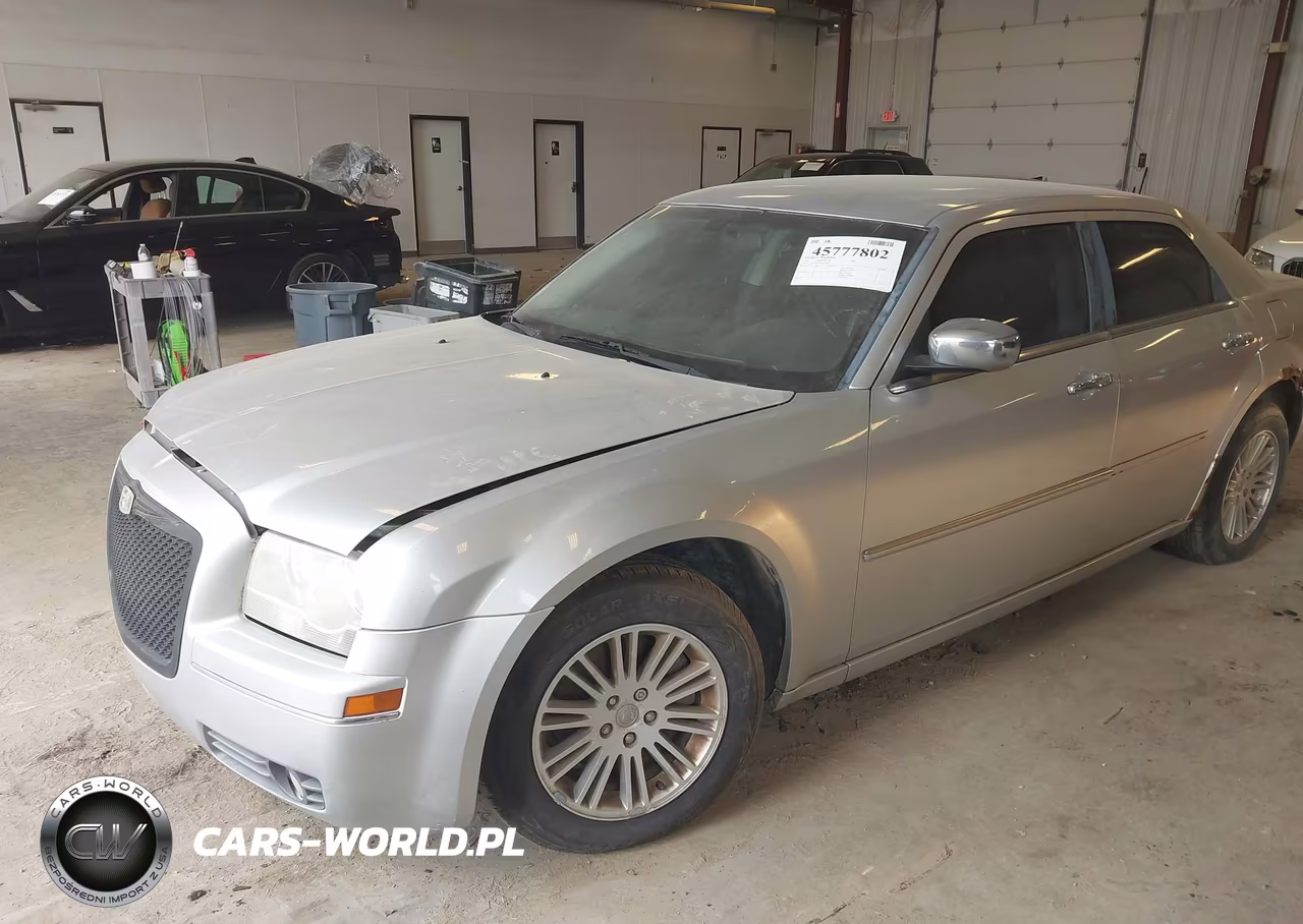 2010 Chrysler 300 Touring VIN:2C3CA5CV8AH233382 - 2