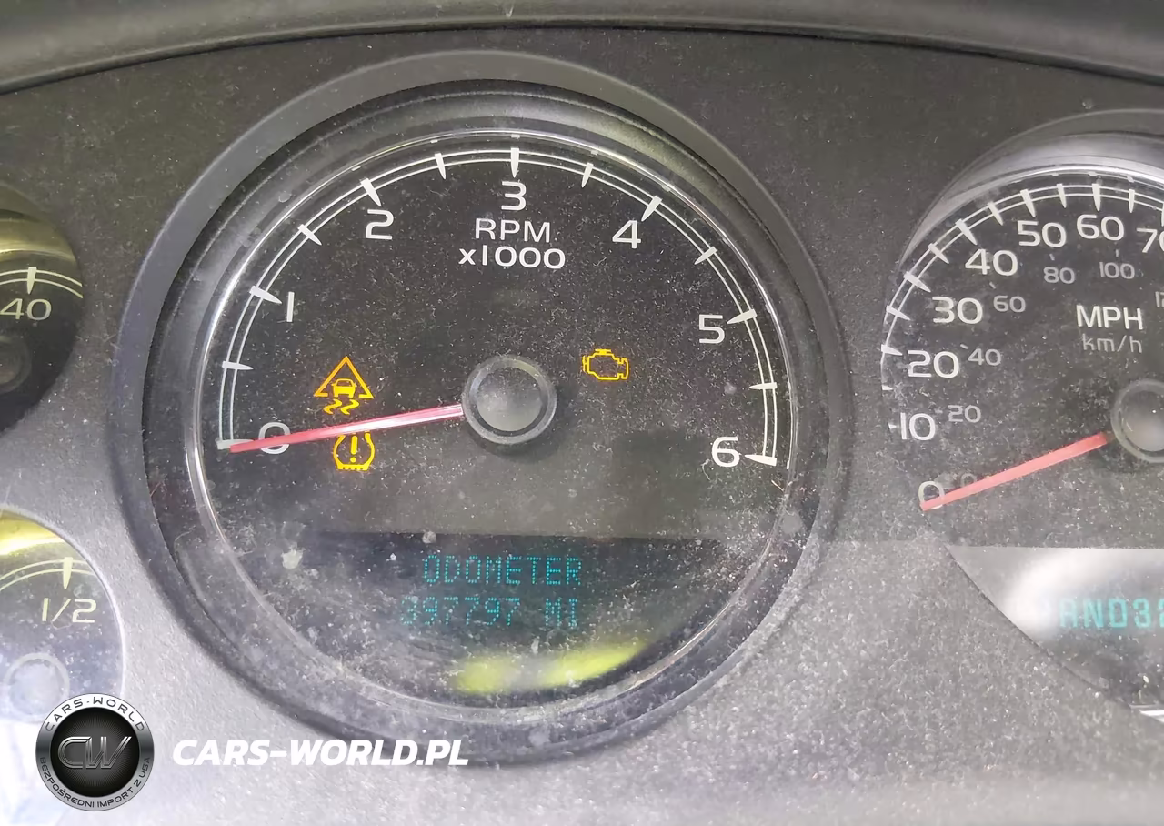2007 GMC Yukon Slt VIN:1GKFC13027J105800 - 7