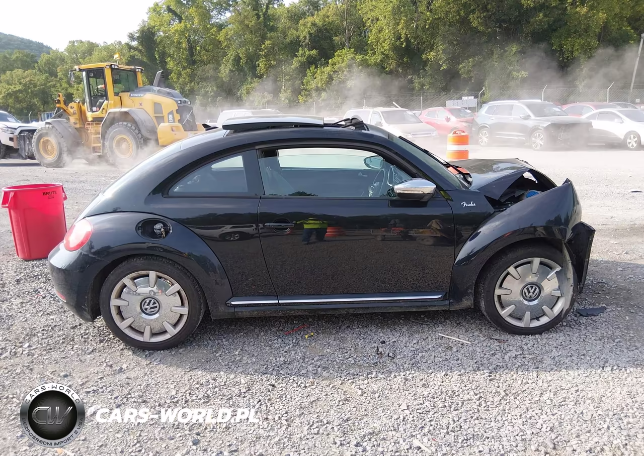2013 Volkswagen Beetle 2.5L Fender Edition VIN:3VWJX7AT4DM648734 - 12
