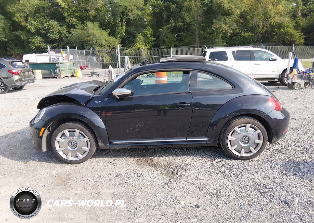 2013 Volkswagen Beetle 2.5L Fender Edition VIN:3VWJX7AT4DM648734 - 13