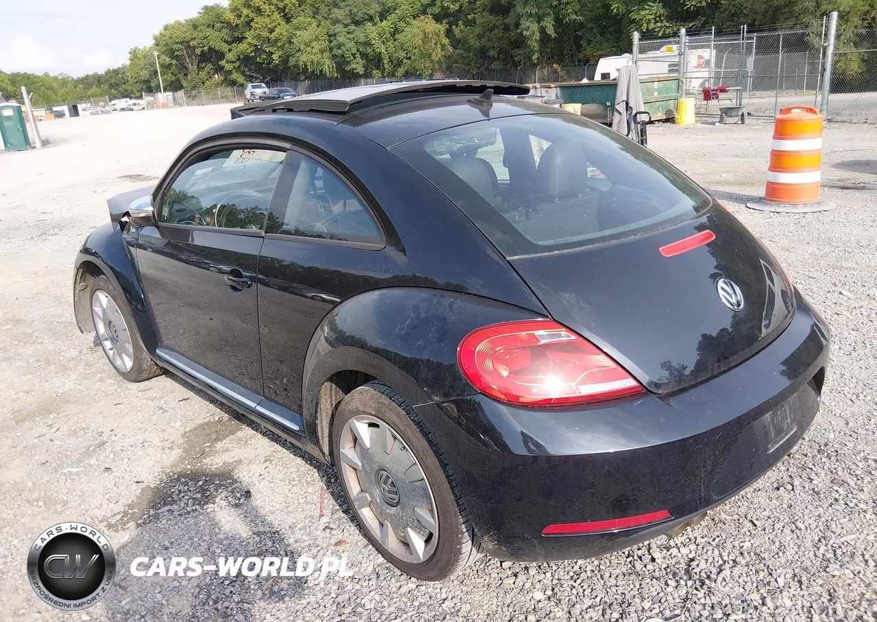 2013 Volkswagen Beetle 2.5L Fender Edition VIN:3VWJX7AT4DM648734 - 3