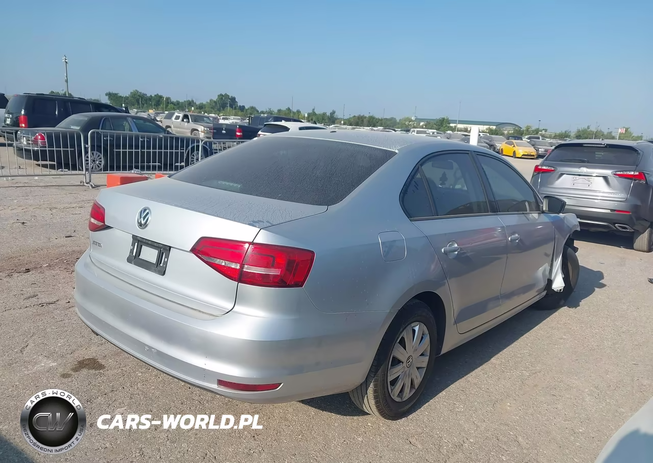 2015 Volkswagen Jetta 2.0L S VIN:3VW2K7AJ9FM357702 - 4