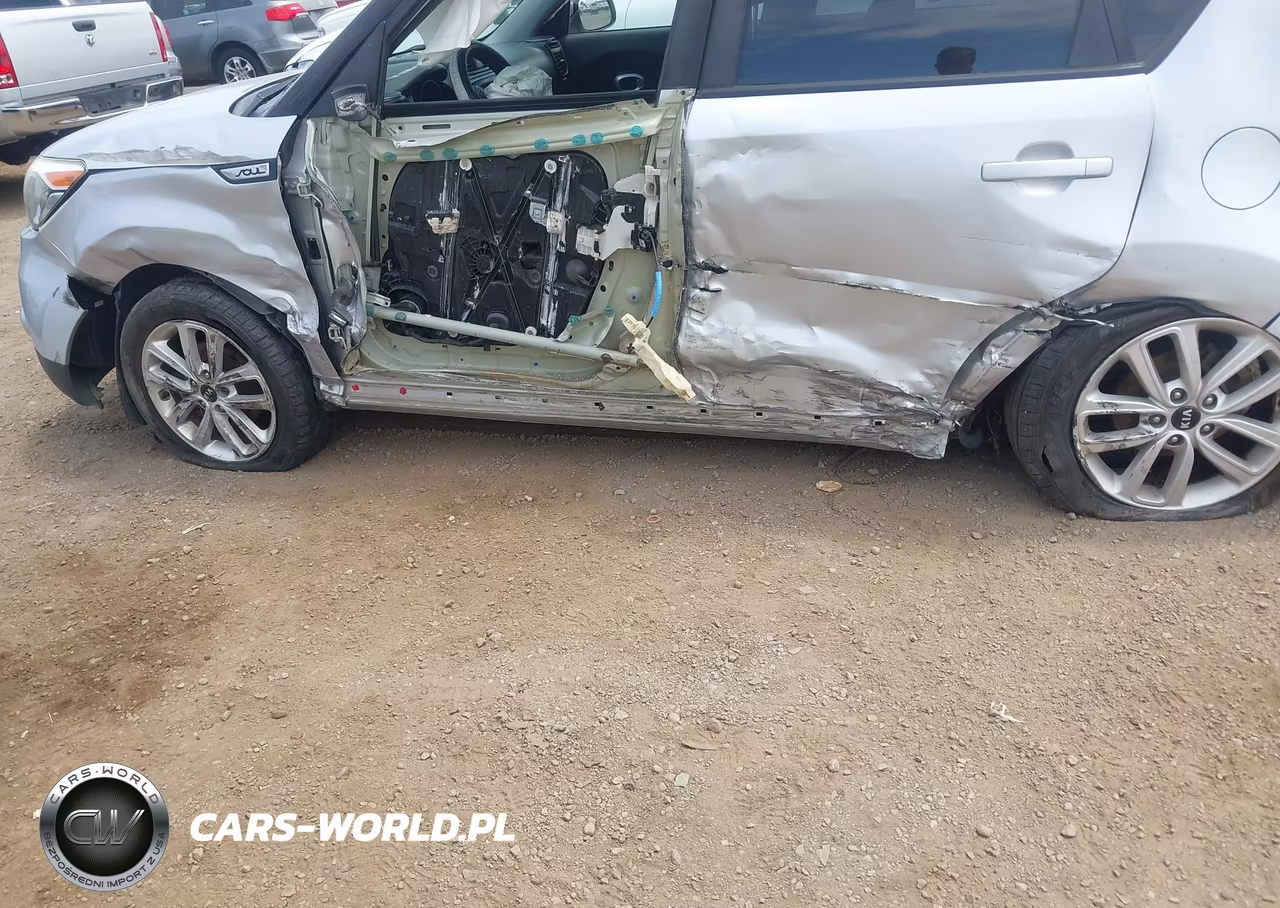 2018 Kia Soul + VIN:KNDJP3A56J7549786 - 6