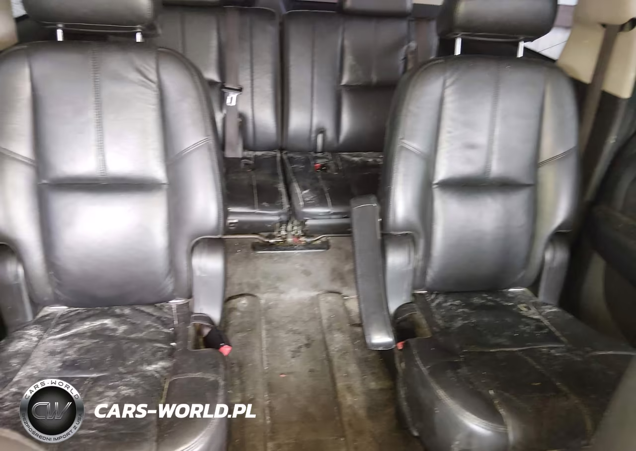 2008 Chevrolet Suburban 1500 Lt VIN:1GNFC16008R211292 - 8