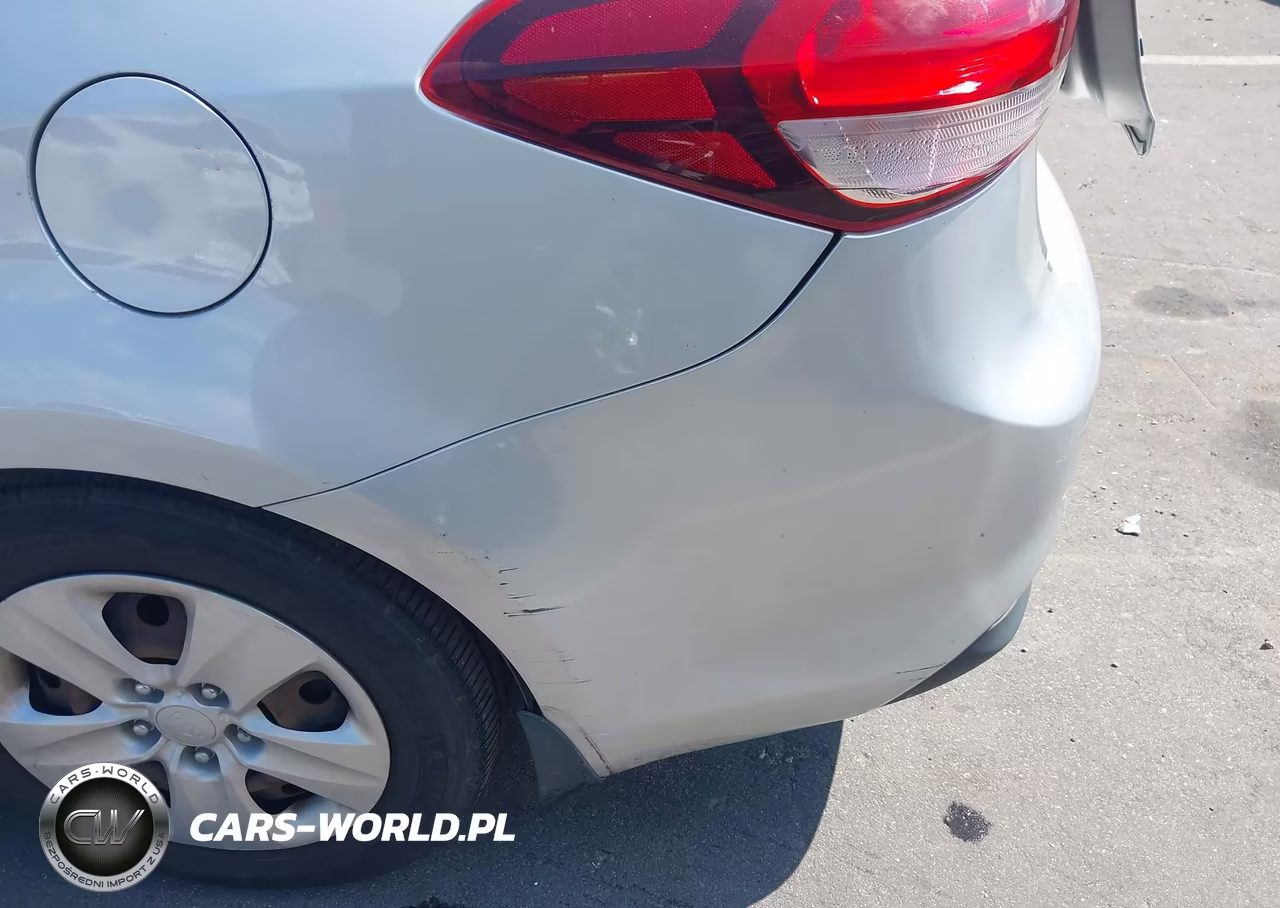 2017 Kia Forte Lx VIN:3KPFK4A73HE085474 - 12
