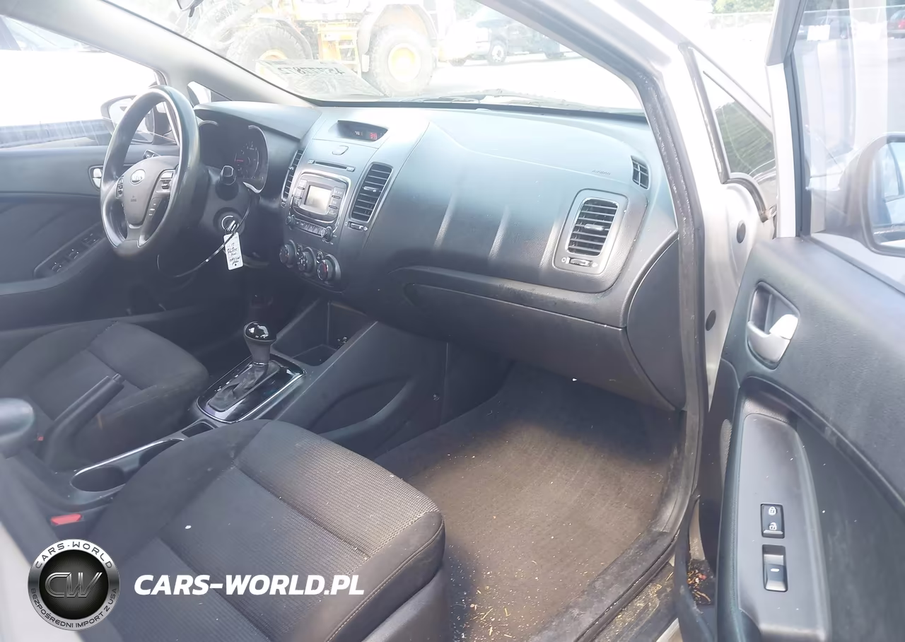 2017 Kia Forte Lx VIN:3KPFK4A73HE085474 - 5