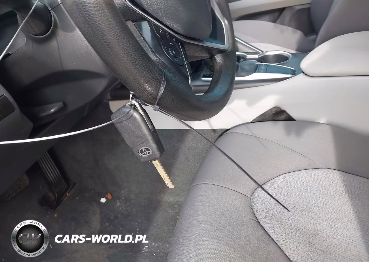 2022 Toyota Camry Le VIN:4T1C11AK6NU675704 - 11