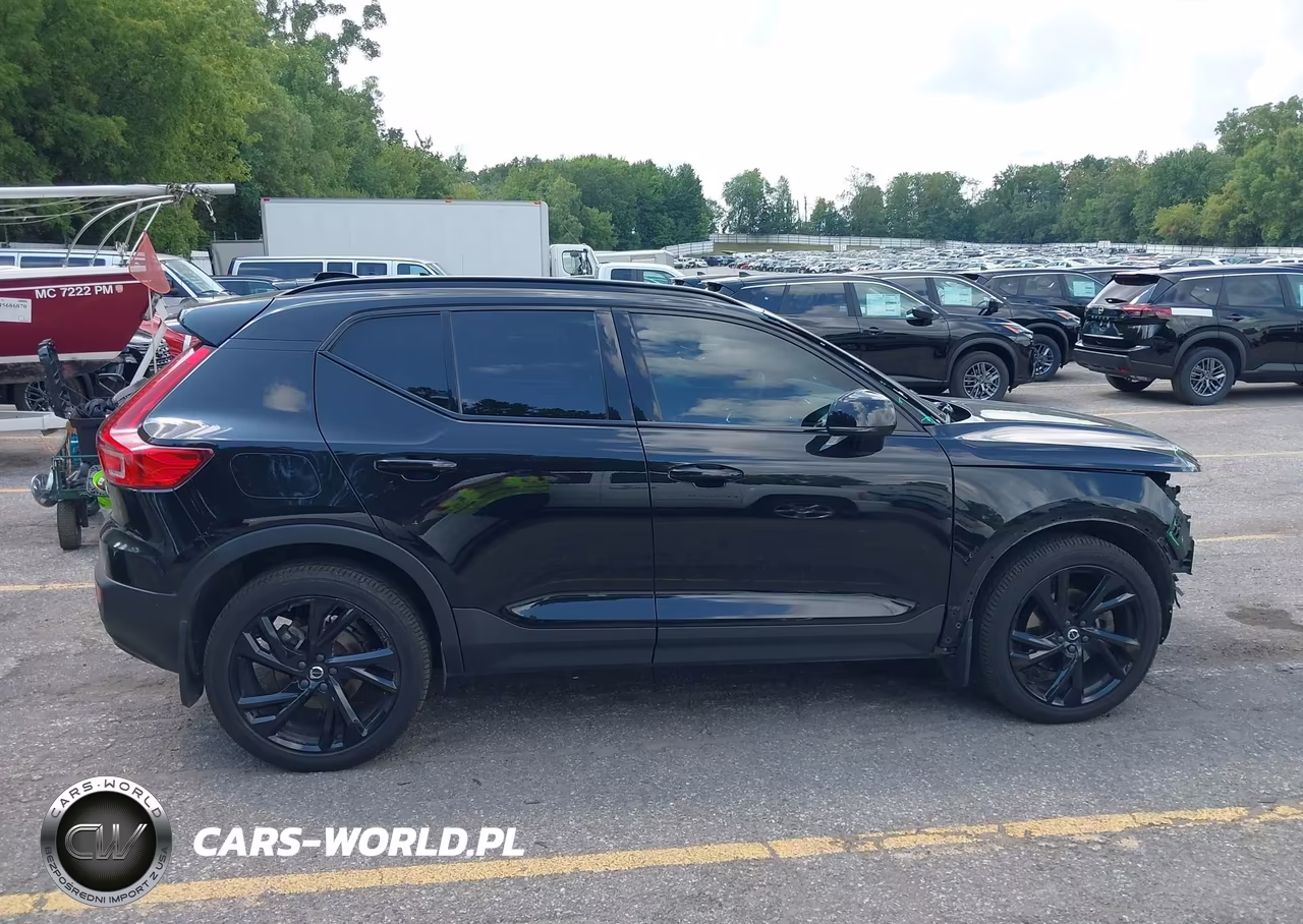 2022 Volvo Xc40 T5 R-Design VIN:YV4162UM0N2661855 - 14