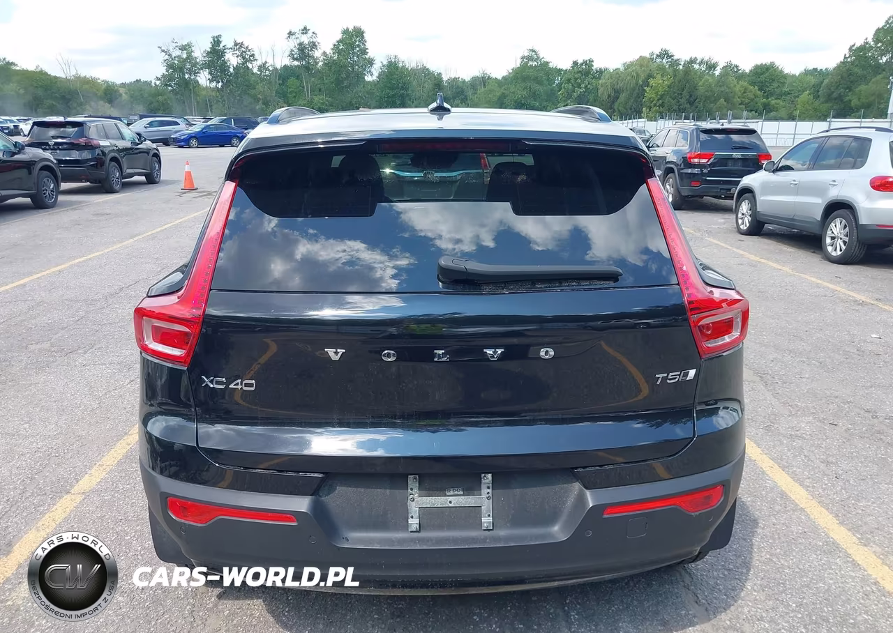 2022 Volvo Xc40 T5 R-Design VIN:YV4162UM0N2661855 - 17