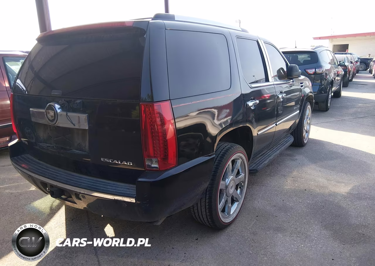 2008 Cadillac Escalade VIN:1GYEC63868R131341 - 4