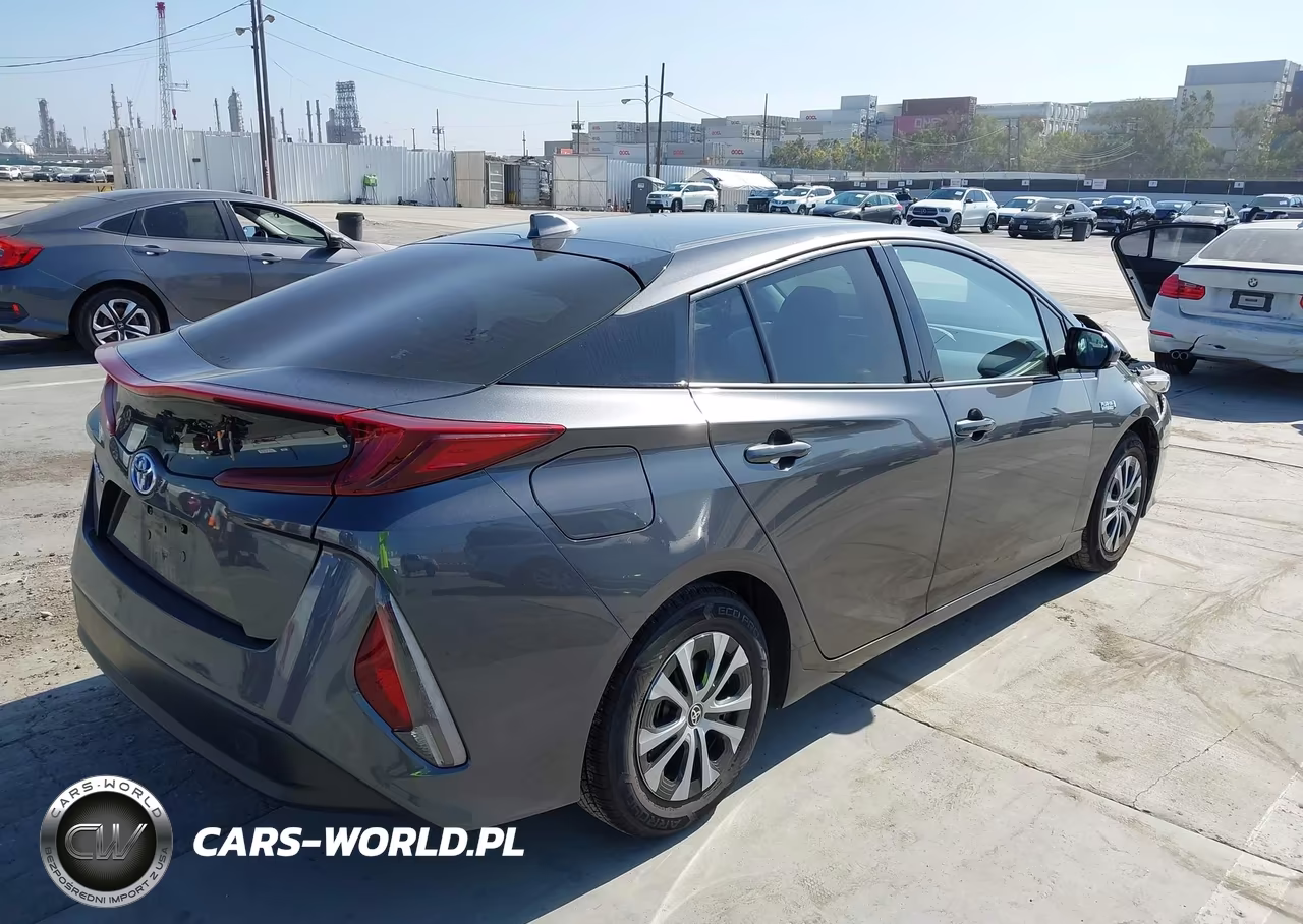 2020 Toyota Prius Prime Xle VIN:JTDKARFP1L3159501 - 4