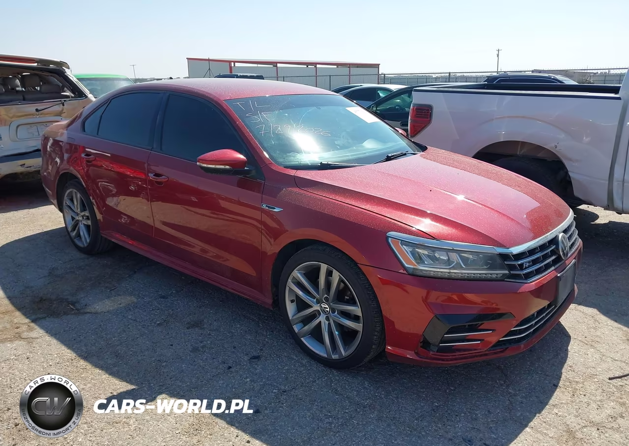 2018 Volkswagen Passat 2.0T R-Line-2.0T S