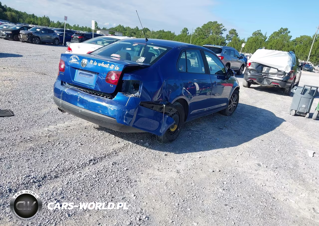 2008 Volkswagen Jetta S VIN:3VWJZ71K98M026962 - 4