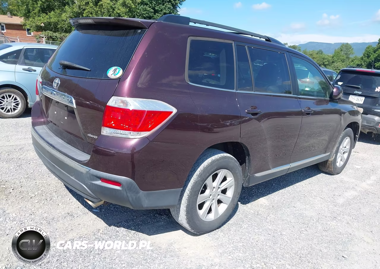 2011 Toyota Highlander Se V6 VIN:5TDBK3EHXBS048141 - 4