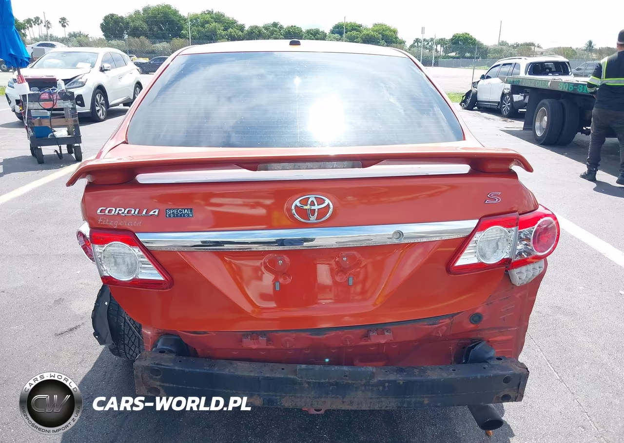 2013 Toyota Corolla S Special Edition VIN:2T1BU4EE9DC075526 - 17