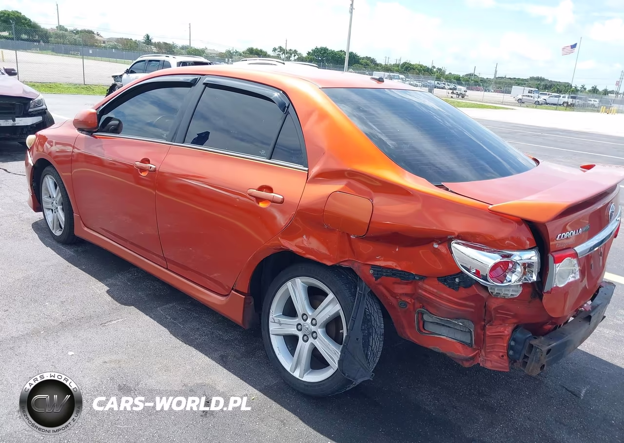 2013 Toyota Corolla S Special Edition VIN:2T1BU4EE9DC075526 - 6