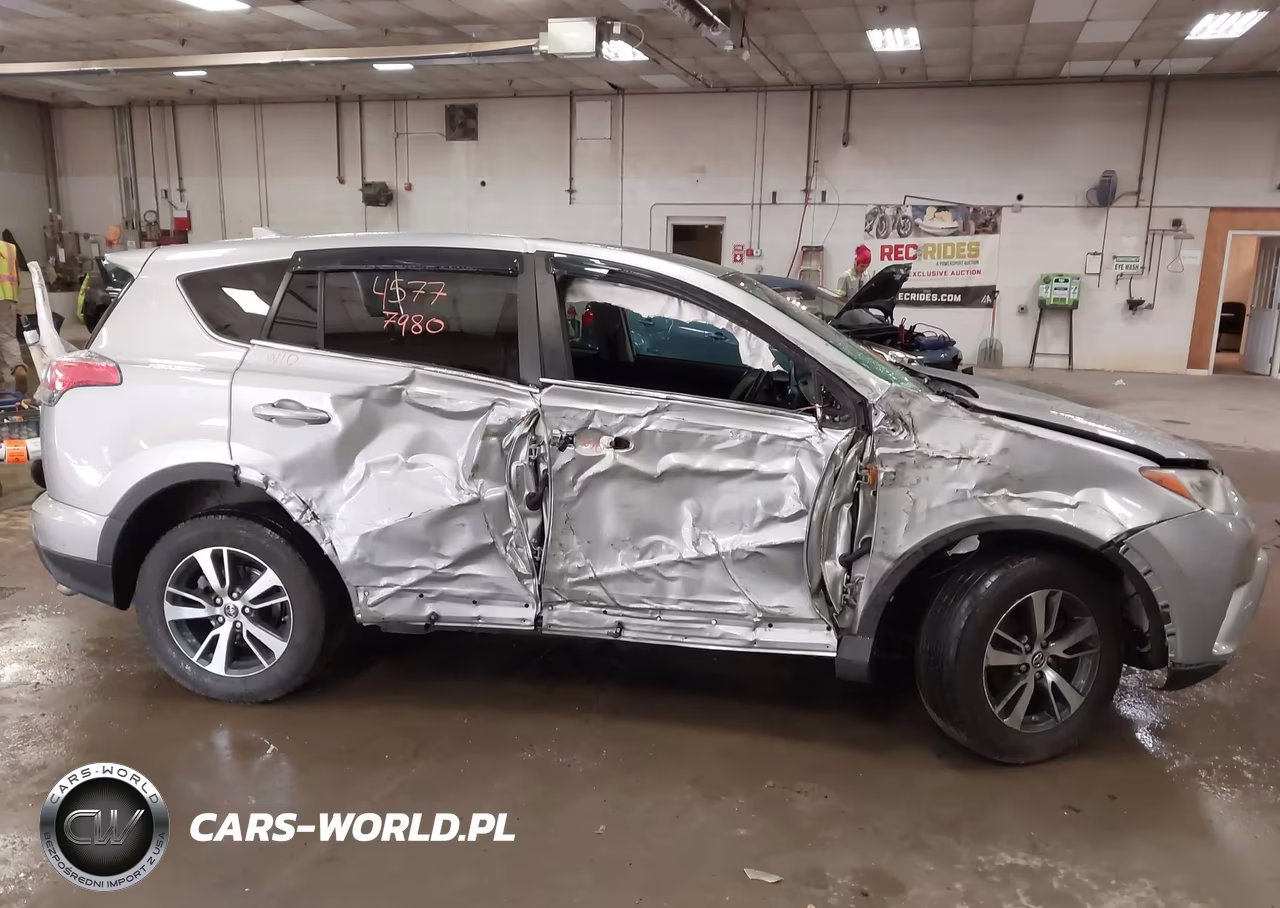 2018 Toyota Rav4 Xle VIN:2T3RFREV9JW789566 - 6