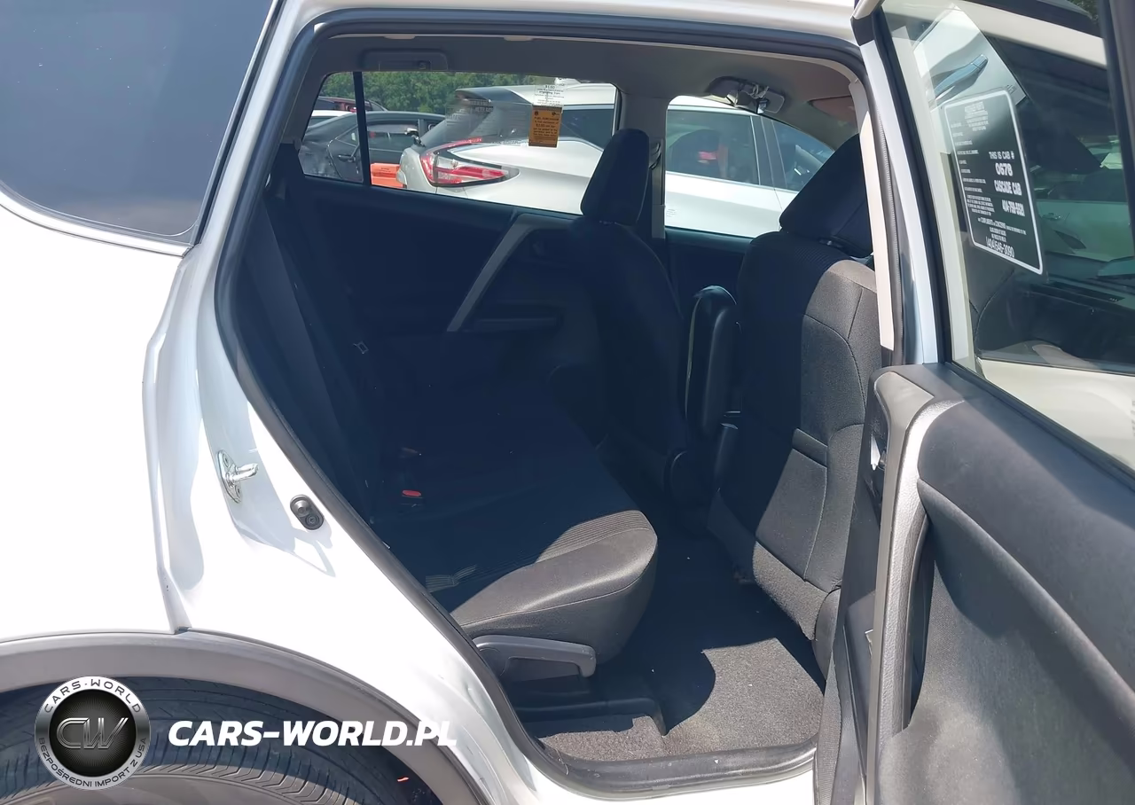 2017 Toyota Rav4 Le VIN:2T3BFREV3HW540918 - 8