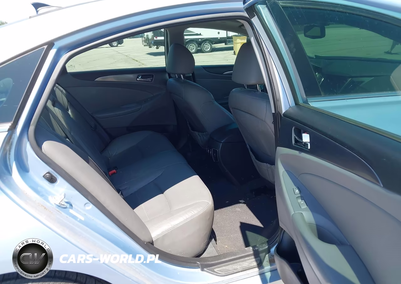2012 Hyundai Sonata Hybrid VIN:KMHEC4A4XCA026301 - 8