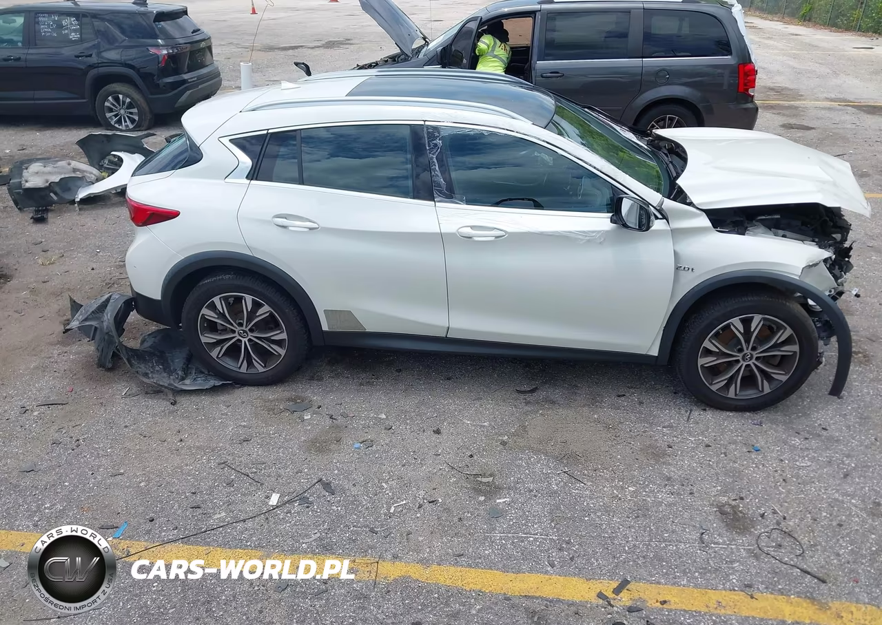 2017 Infiniti Qx30 Premium VIN:SJKCH5CR4HA023071 - 13