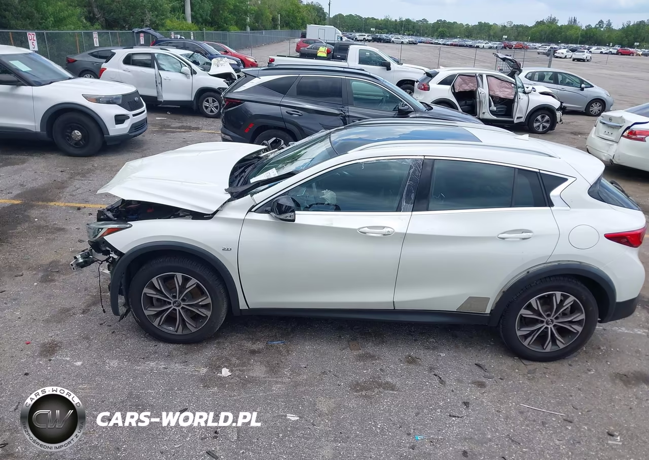 2017 Infiniti Qx30 Premium VIN:SJKCH5CR4HA023071 - 14