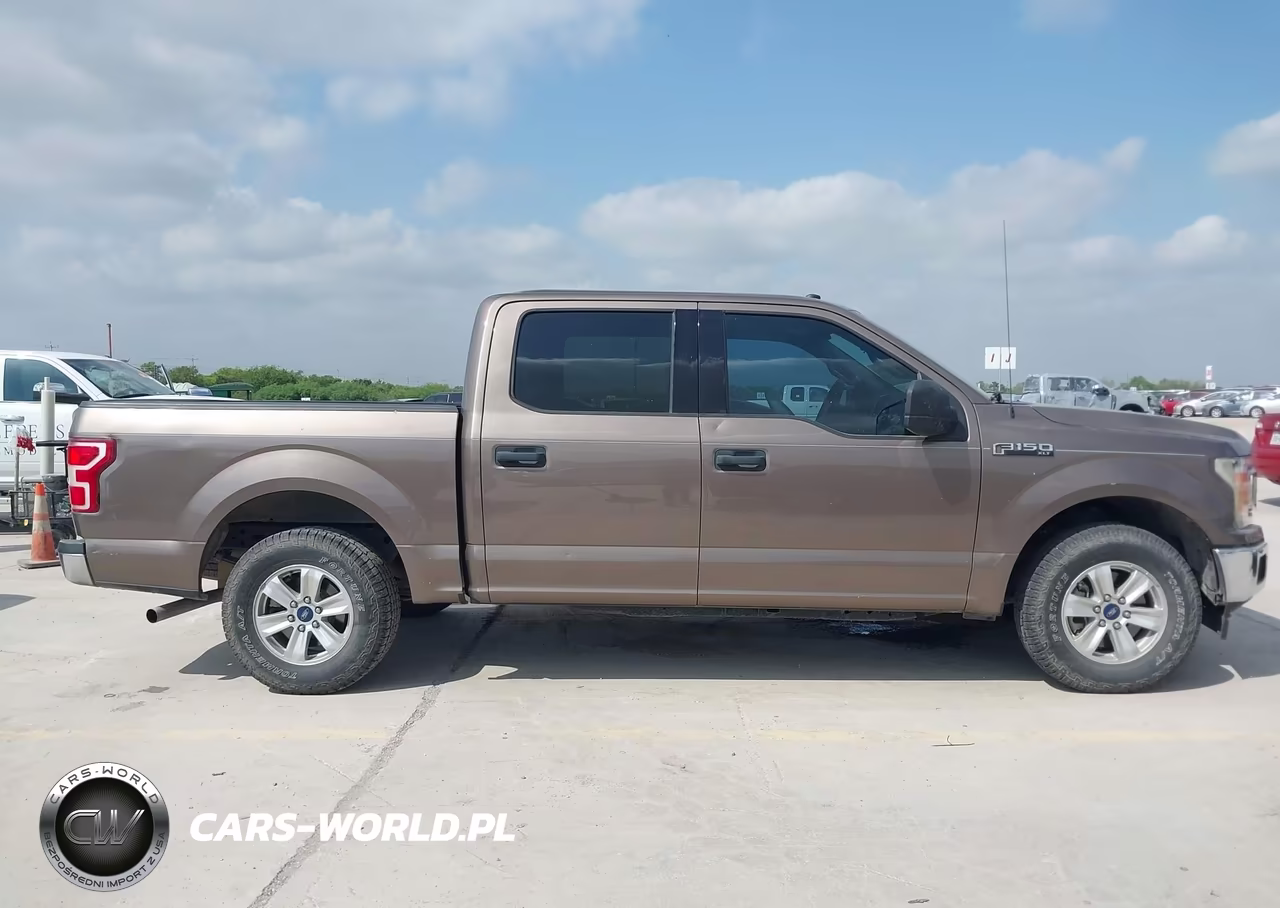 2018 Ford F-150 Xlt VIN:1FTEW1CB2JKC70117 - 13