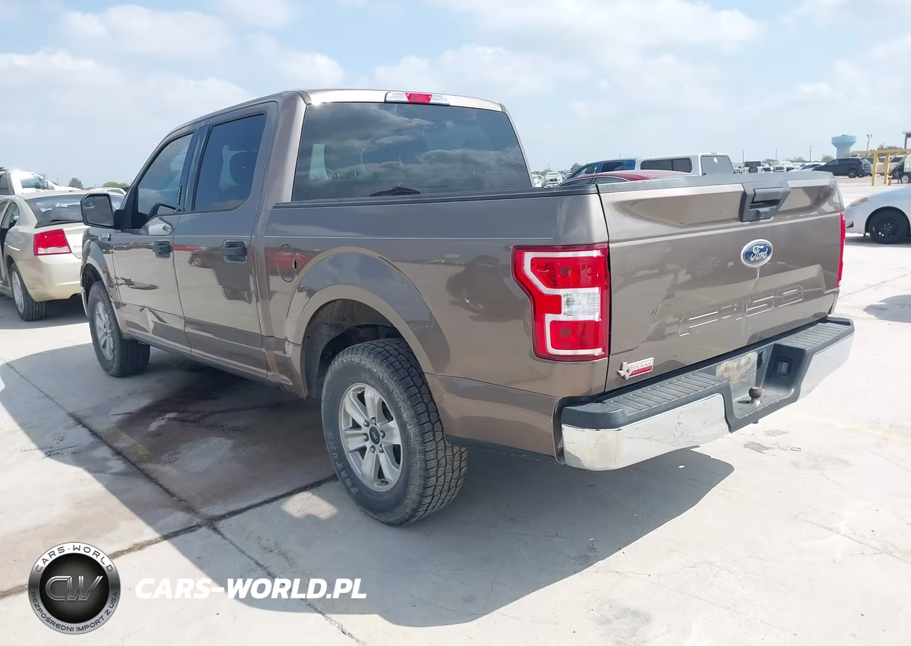 2018 Ford F-150 Xlt VIN:1FTEW1CB2JKC70117 - 3