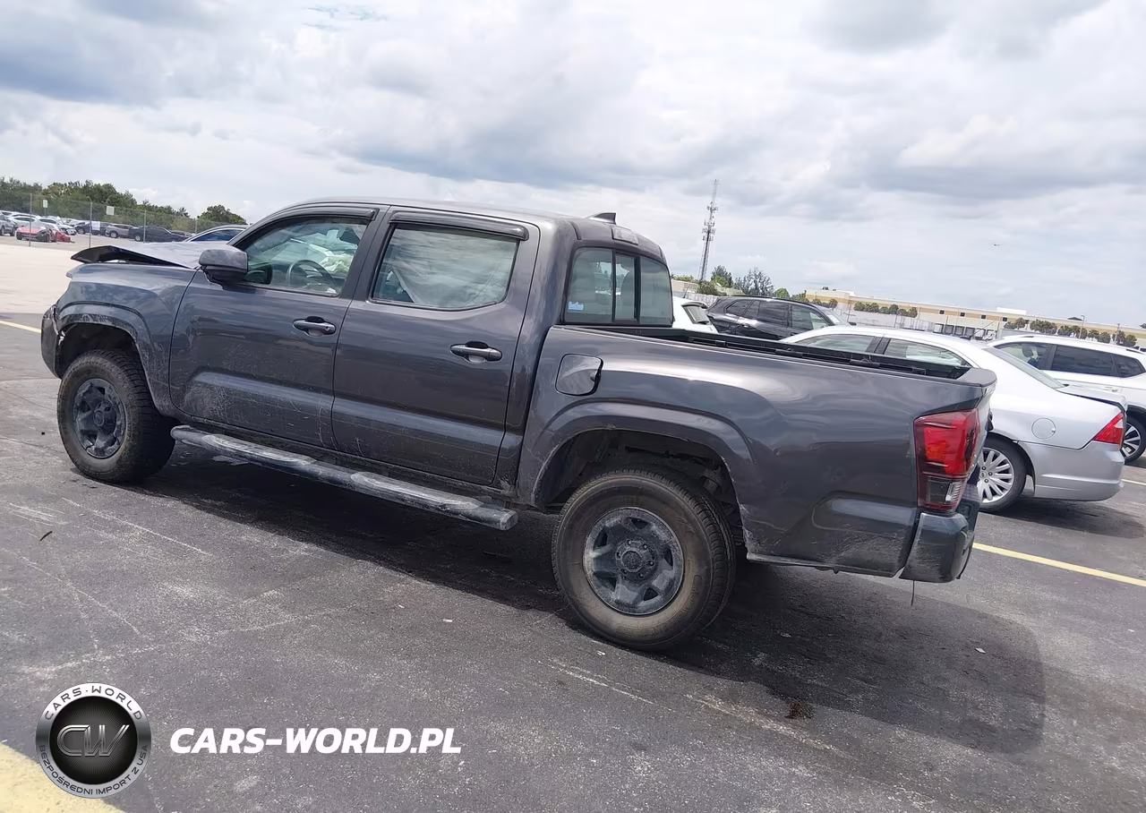 2018 Toyota Tacoma Sr V6 VIN:3TMCZ5AN1JM132628 - 3