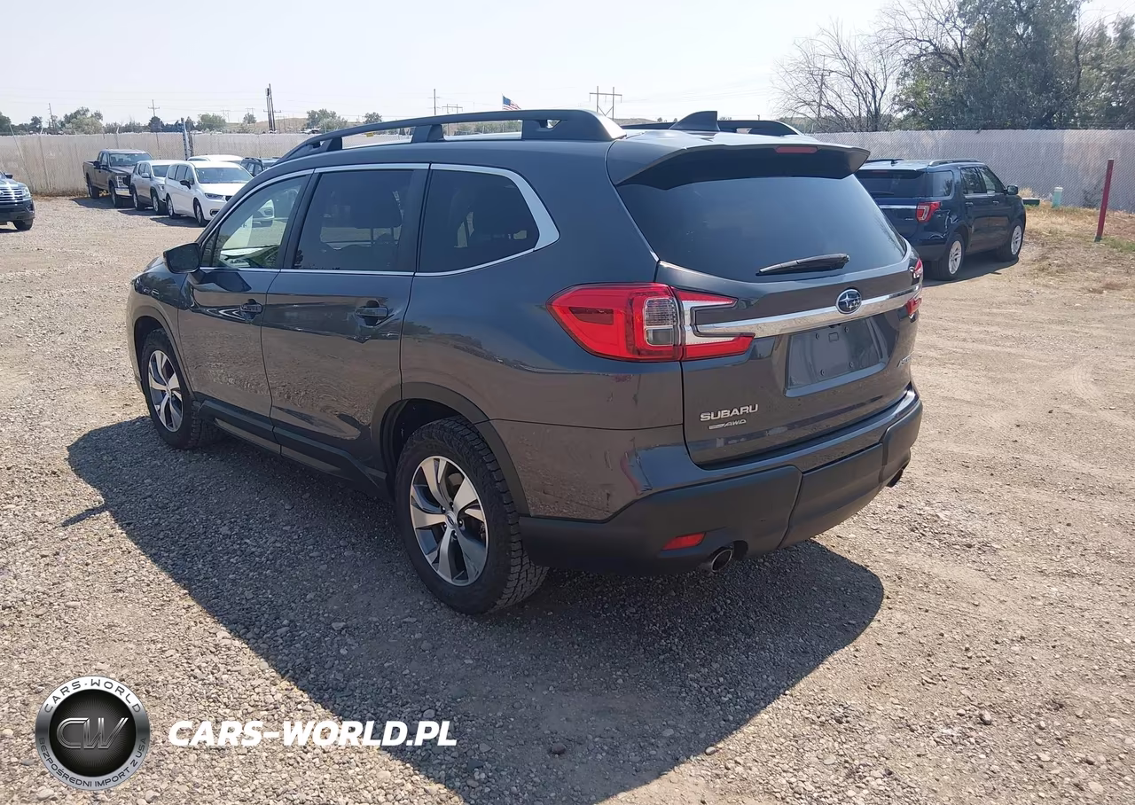 2023 Subaru Ascent Premium 8-Passenger VIN:4S4WMABD6P3407135 - 3
