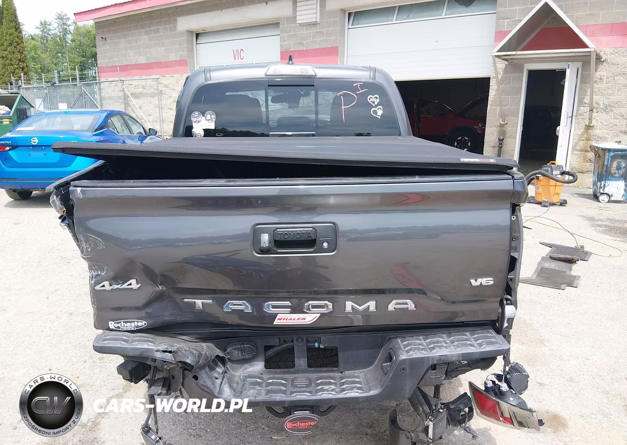2018 Toyota Tacoma Limited VIN:3TMGZ5AN8JM154529 - 17