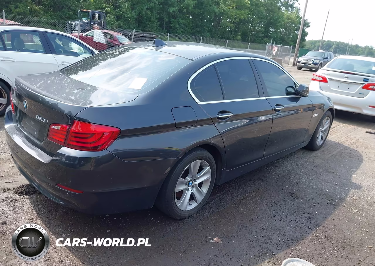 2013 BMW 528I xDrive VIN:WBAXH5C53DD115408 - 4