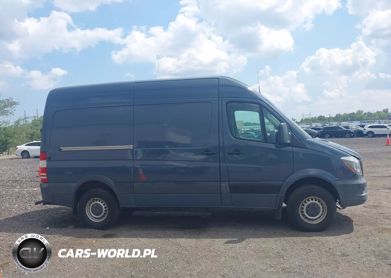 2018 Mercedes-Benz Sprinter 2500 Standard Roof V6 VIN:WD3PE7CD7JP628518 - 13