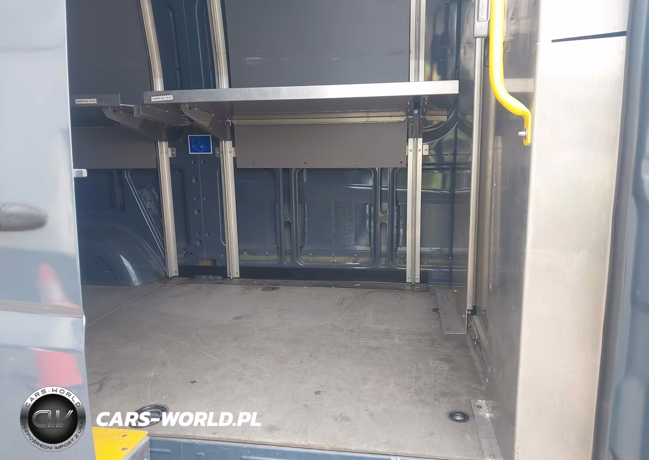 2018 Mercedes-Benz Sprinter 2500 Standard Roof V6 VIN:WD3PE7CD7JP628518 - 8