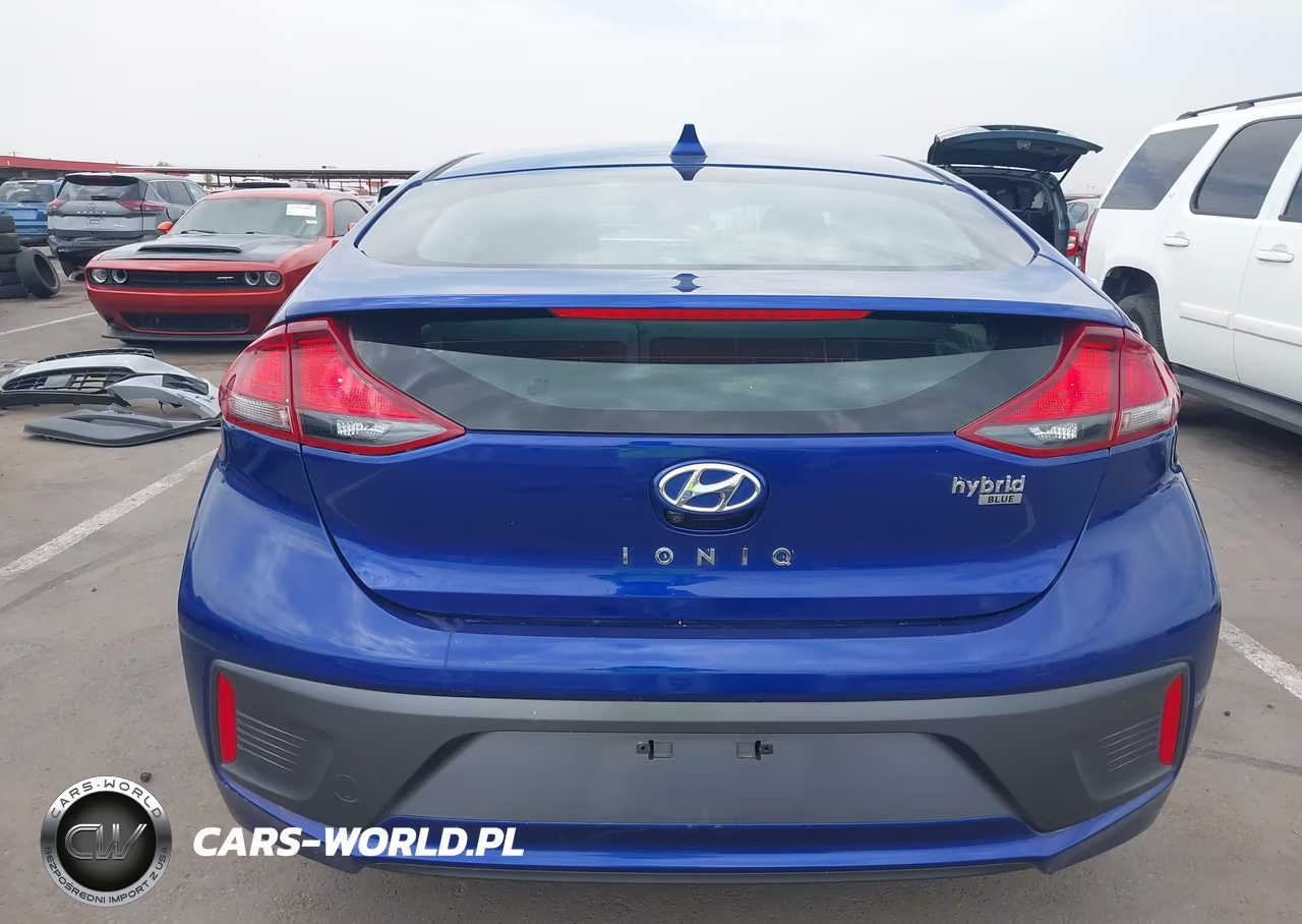 2020 Hyundai Ioniq Hybrid Blue VIN:KMHC65LC2LU228900 - 17
