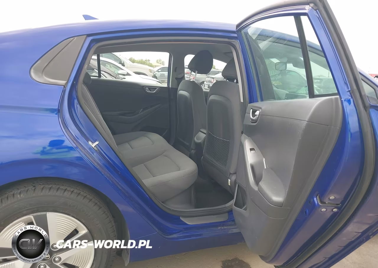 2020 Hyundai Ioniq Hybrid Blue VIN:KMHC65LC2LU228900 - 8