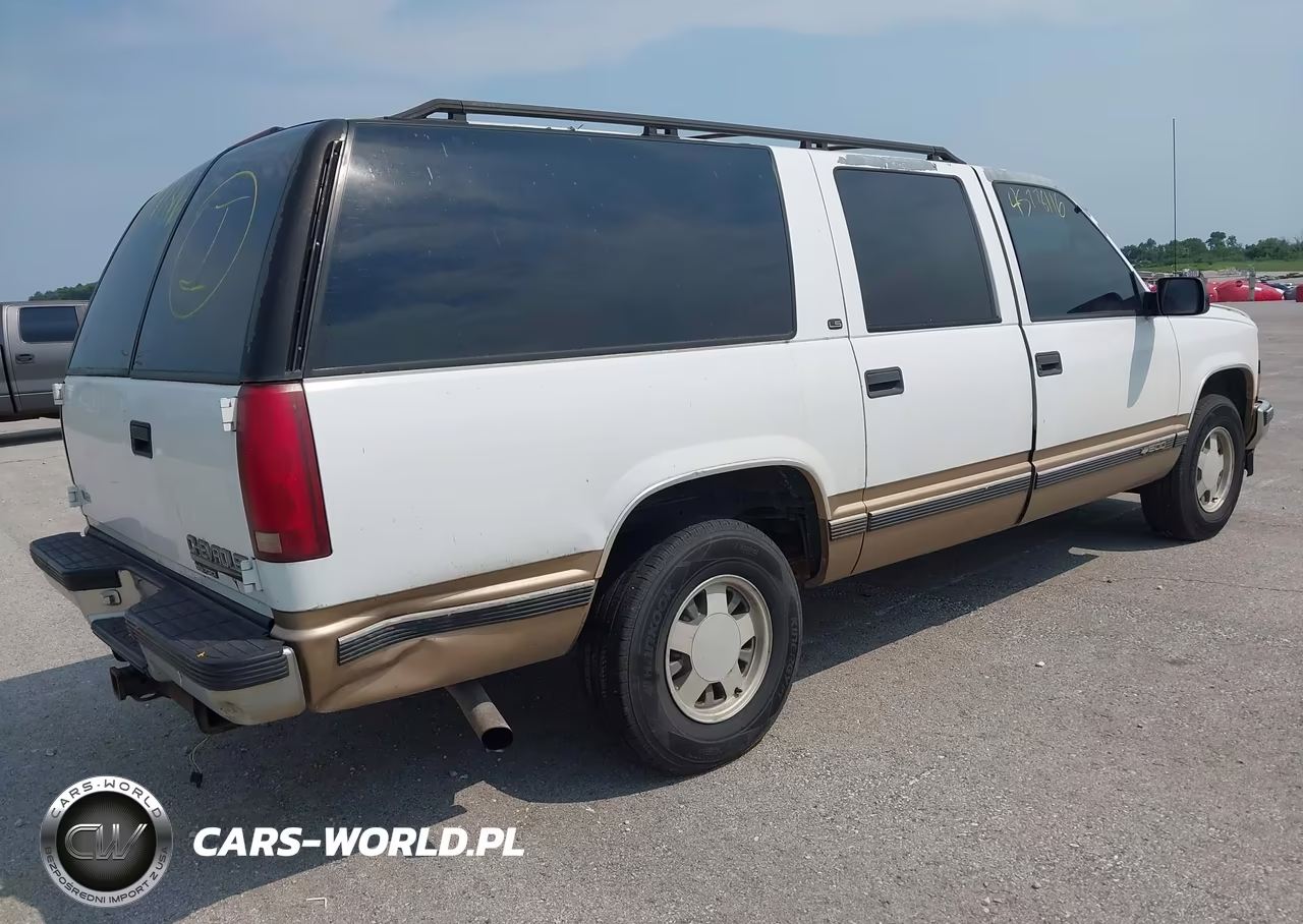 1999 Chevrolet Suburban Lt VIN:1GNEC16R4XJ488888 - 4
